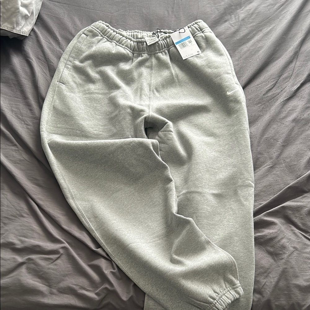 Women’s Gray Sweatpants